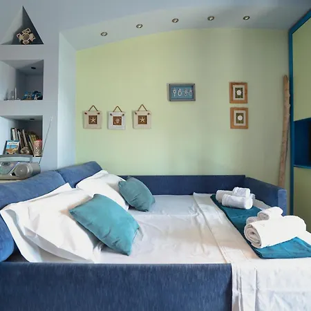 Lilly's Seaview Apartment *