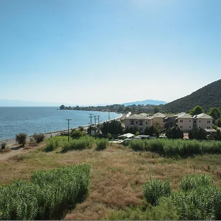 Lilly's Seaview Apartment Malaki